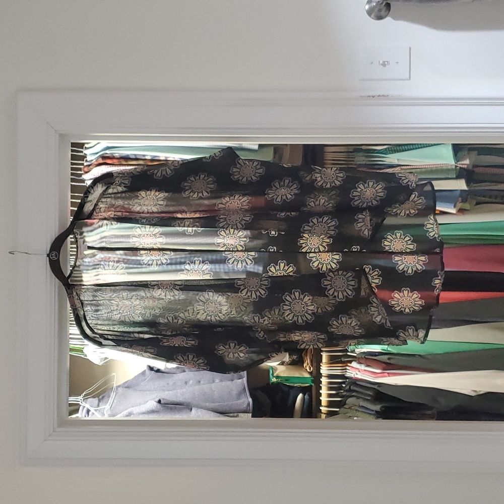 Size medium 3/4 sleeve Cardigan